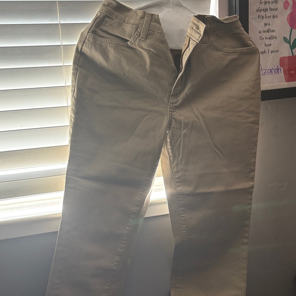 NYDJ Straight-Leg Chinos in Khaki
